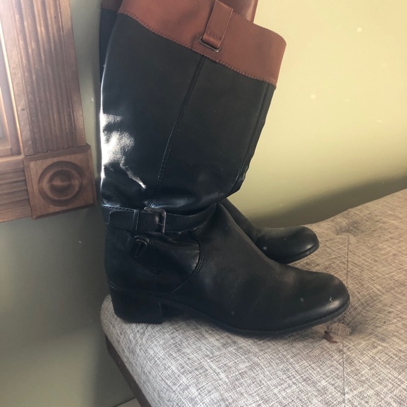 Bandolino color block riding boot with small heel - Picture 3 of 3